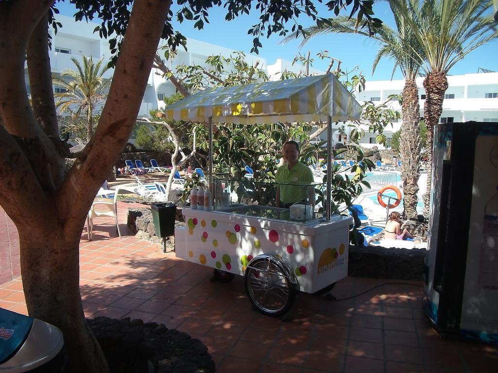 Apartamentos Ficus Costa Teguise Exterior foto